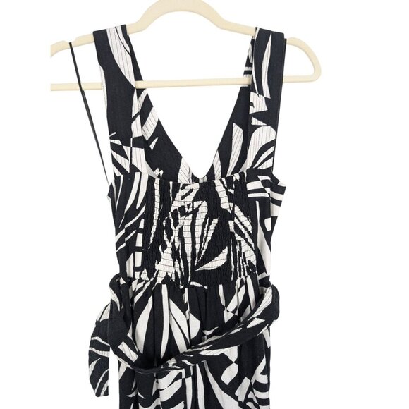 TAHARI Linen Blend Belted Jumpsuit Comfort Relaxed Leisure 4 NEW - Picture 10 of 13